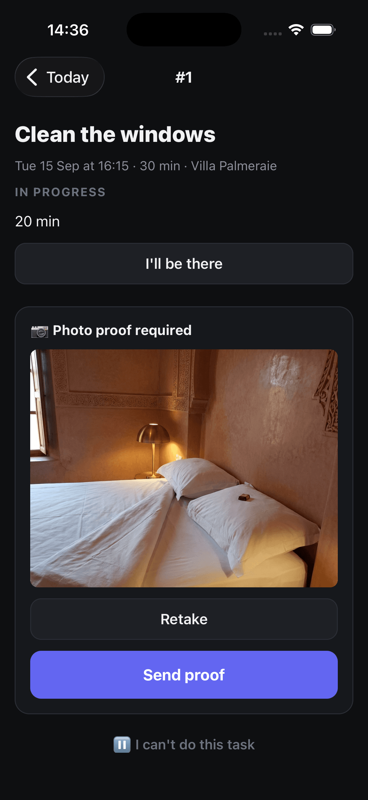 The Felos app for workers: a task with confirm, photo proof and the option to flag it as not doable